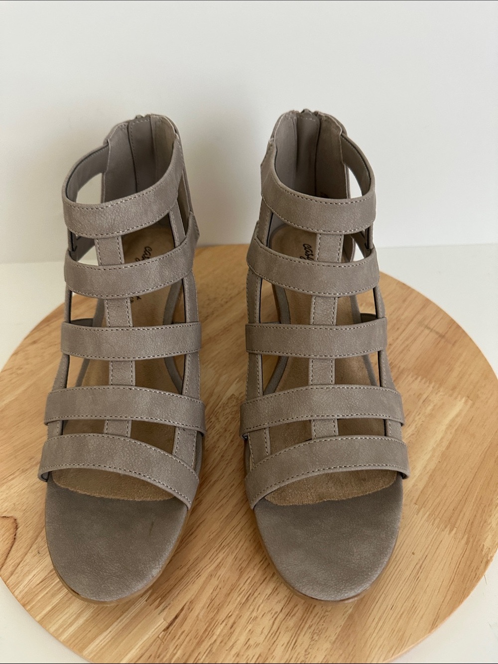Easy Street Womens Marg Heeled Sandals View 2